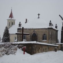 Kości&oacute;ł i kaplica zimą