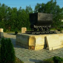 8d98cd16c3b4eefe5072c3db7ecb375c